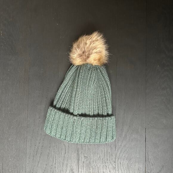 Green alpha epsilon phi aephi winter hat - Picture 2 of 2